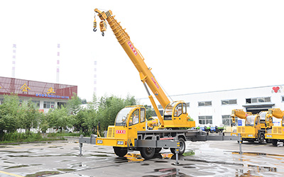 Телескопический автокран 12T, STSQ12D