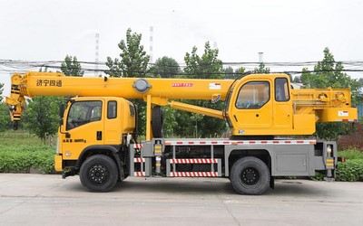 Колесный кран 12T, STSQ12DF