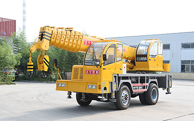 Телескопический автокран 16T, STSQ16D