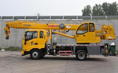 Телескопический автокран 8T, STSQ8T