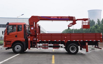 Кран-манипулятор 8T, SST8S4